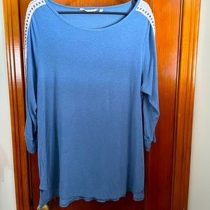 Soft Surrounding Womens Top 1X Blue Crew Neck Crochet Inserts 3/4 Sleeves